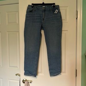 Old navy mid rise boyfriend jean